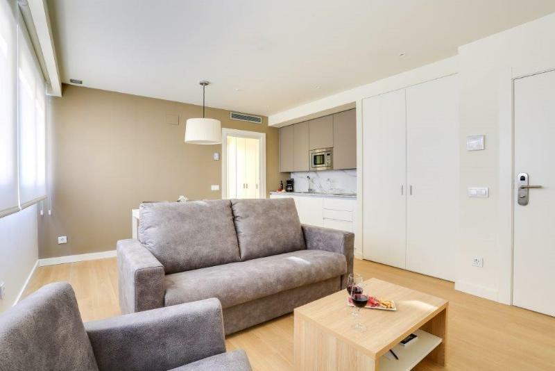 Sercotel Logrono Suites Exteriör bild